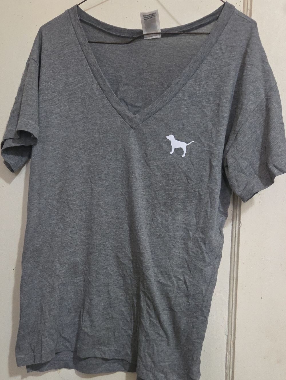 PINK Victoria's Secret Gray V-Neck Tee with White Dog Logo